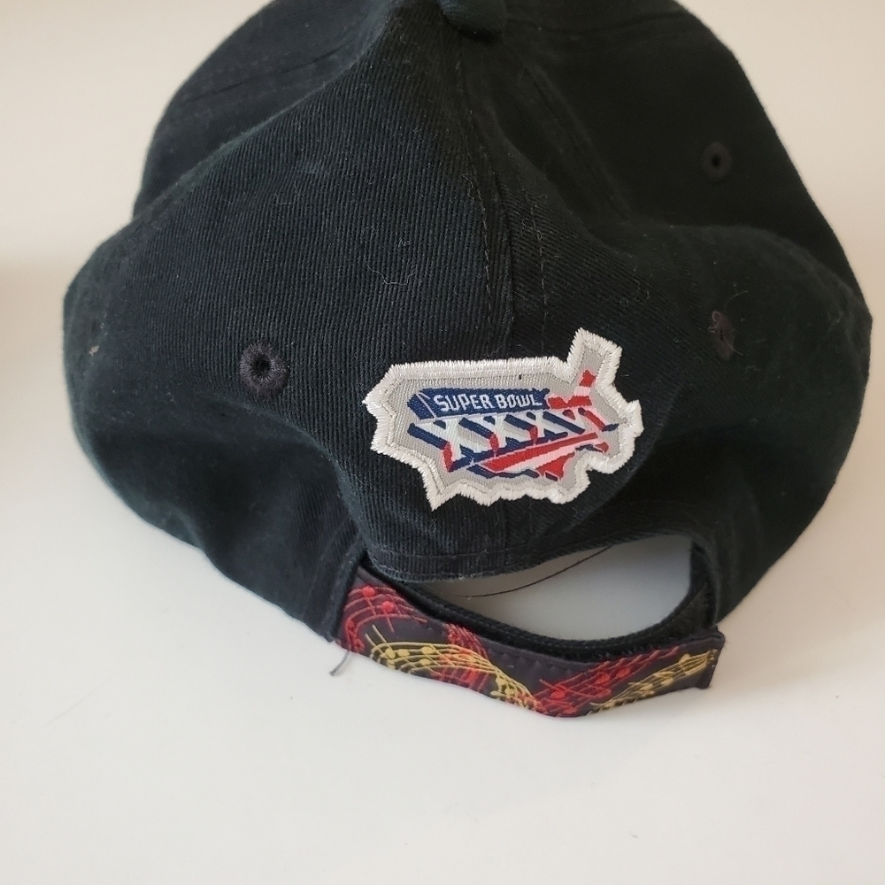 Rare Superbowl 36 Snapback Tragedy and Comedy Reebok - Picture 2 of 8